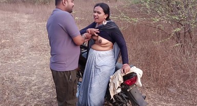 Natural Tits Horny Indian MILF Bhabhi Outdoor Sex - Hindi Audio