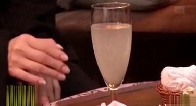 Hot Japanese Teen 18+ Girl Fucks Her Pussy And Squirts Big422