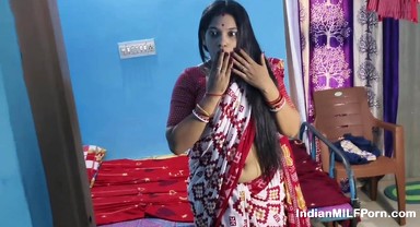 Hot Indian MILF Bedroom Gets Fucked And Pussy Filled With Cum