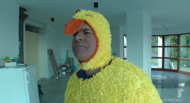 18-Year-Old Mary Monroe Gets An Anal Creampie in POV