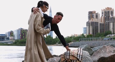 Brunette Pussy Temptations - Bloom Lambie